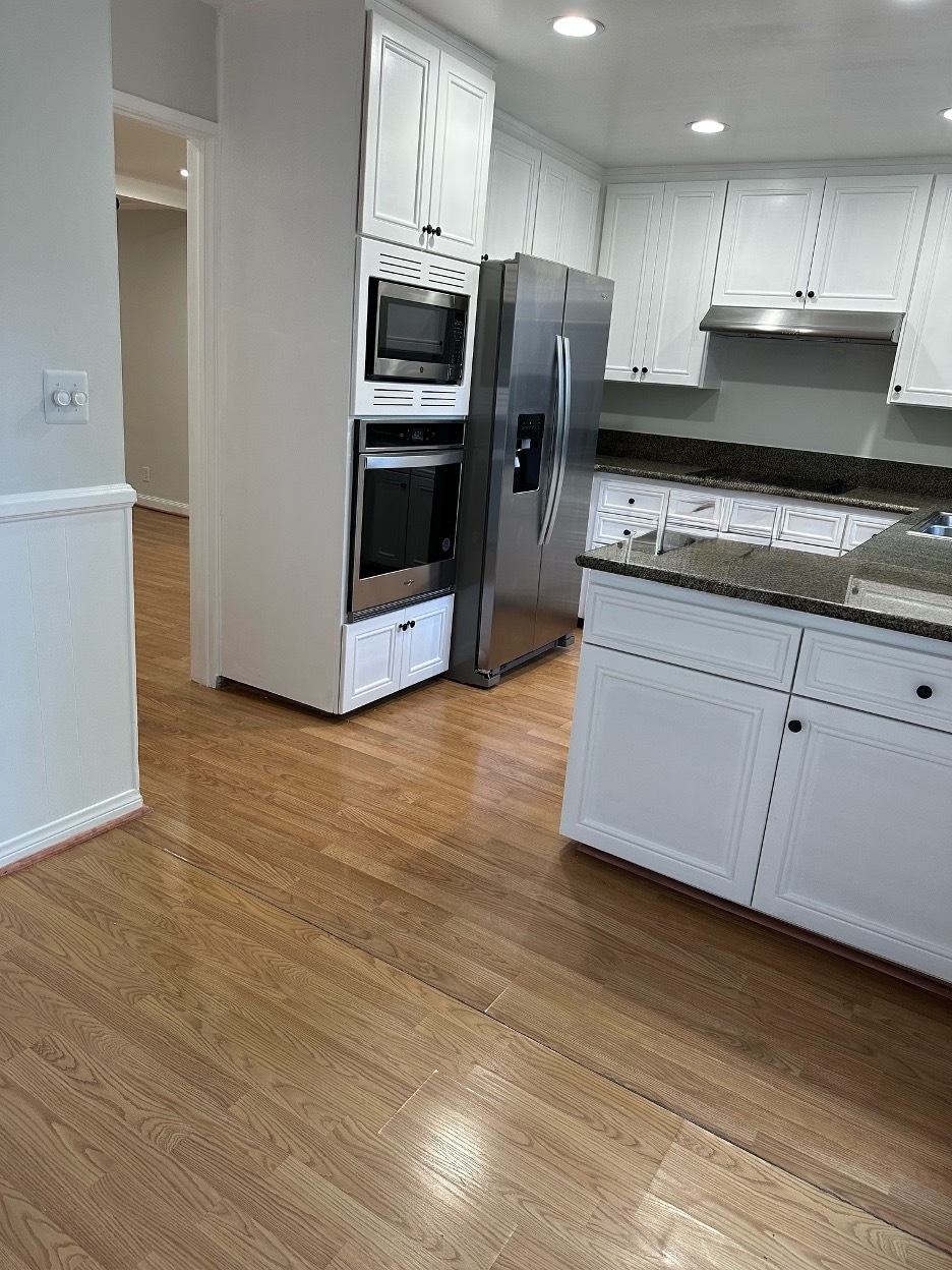 Kitchen - 638 Wilcox Ave