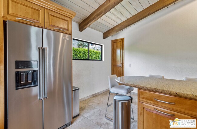 Building Photo - 1347 Primavera Dr S