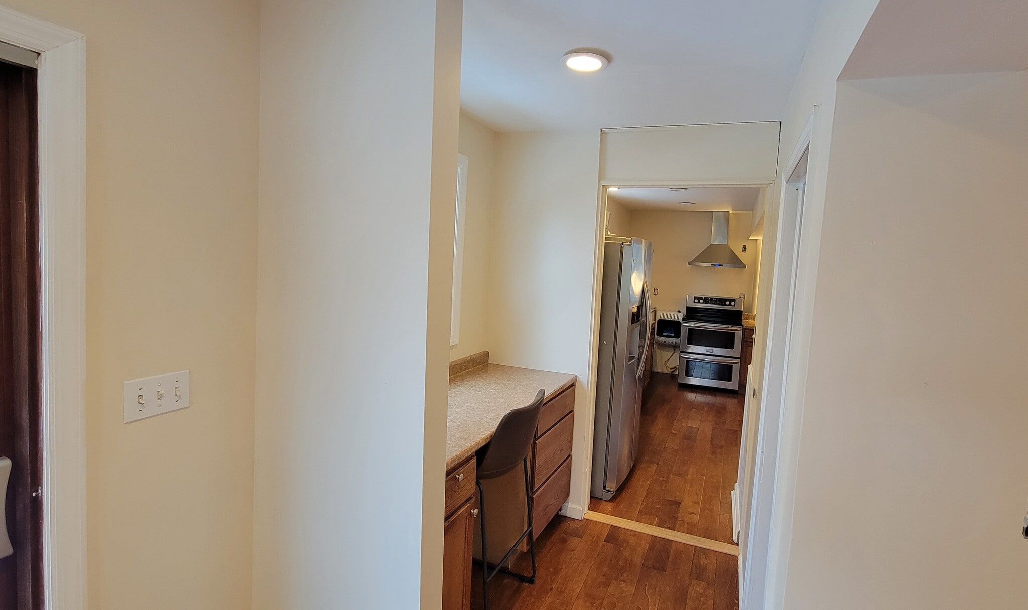 Building Photo - 10 Channel Ave