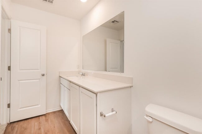 Building Photo - 11624 SW 38th St