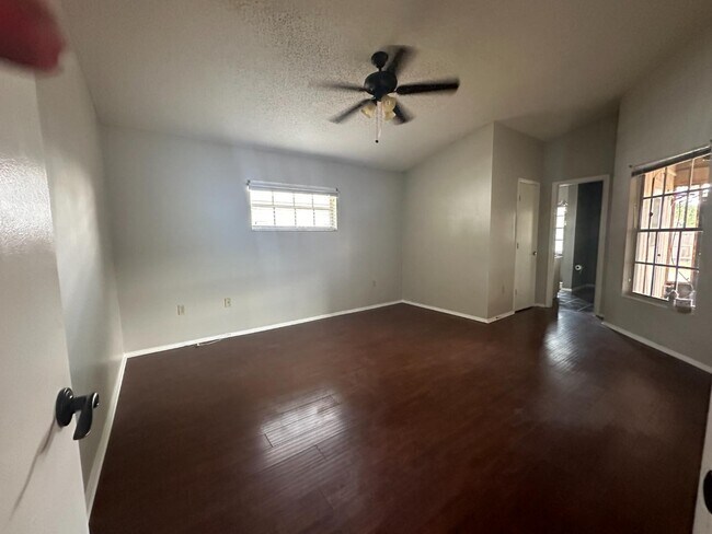 Building Photo - 5818 Bambi Dr