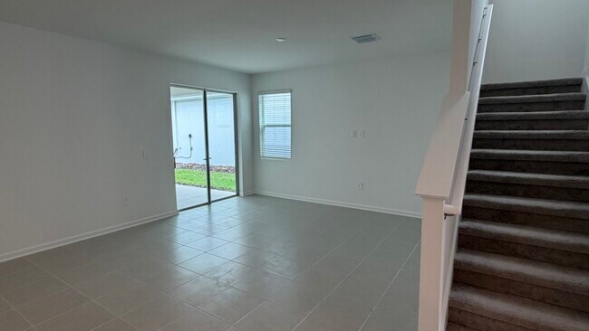 Building Photo - 6044 Meditation Dr