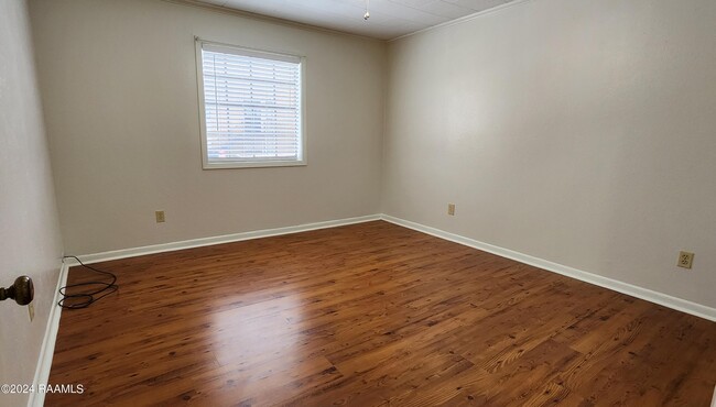 Building Photo - 403 Bell Downs Dr