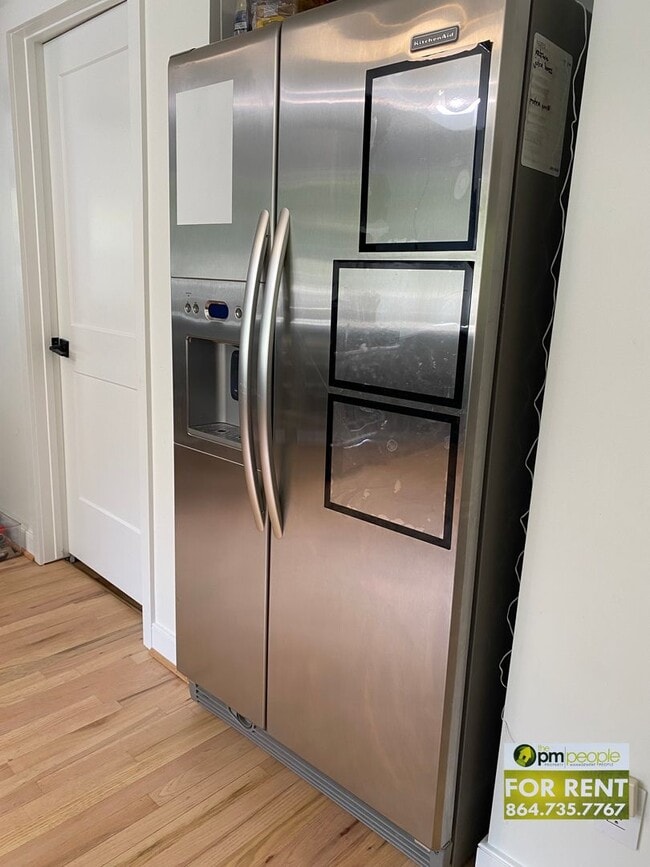 Building Photo - Beautiful Property with 3/1.5 Home!