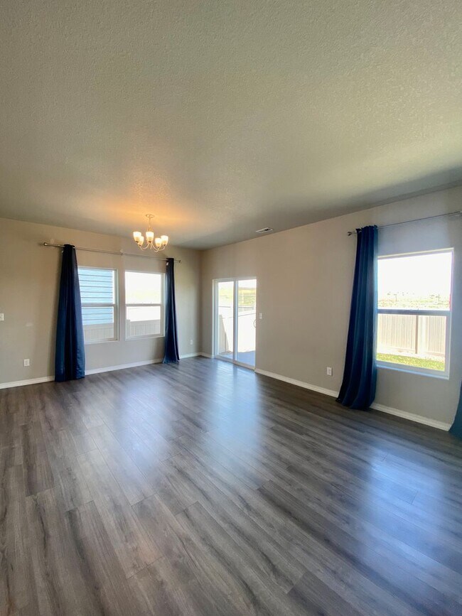 Building Photo - 3 Bedroom SFR in 80938 Near Peterson SFB