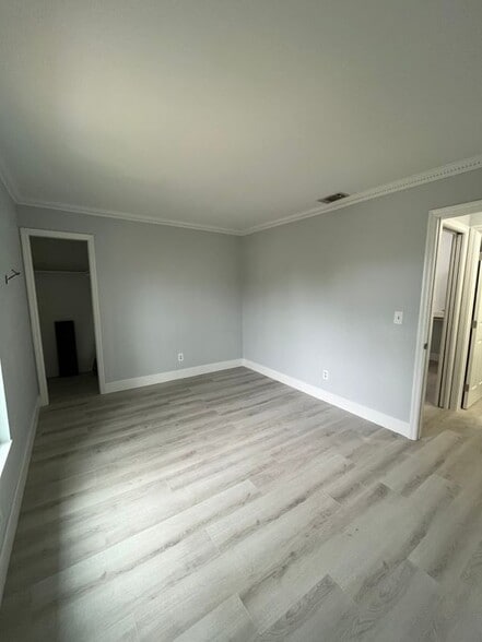 Building Photo - 5111 SW Courtyards Ct