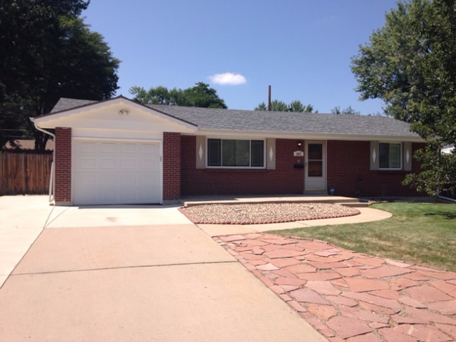 Building Photo - Fabulous Lakewood Home!
