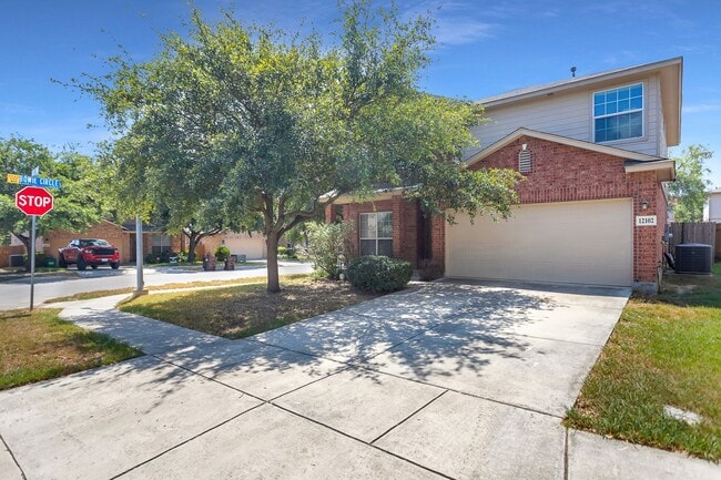 Building Photo - Alamo Ranch