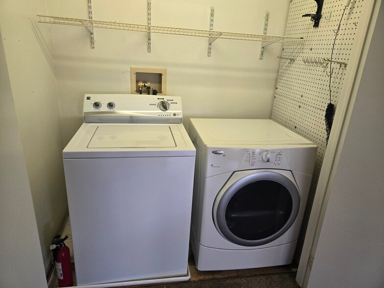 In Apt Washer/Dryer - 302 Bonair Ave