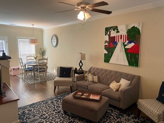 Building Photo - 4BR/4.5BA For Rent