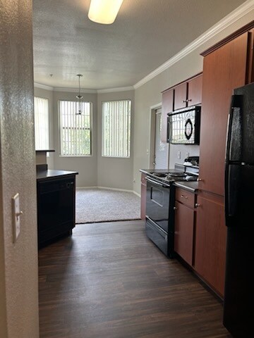 Building Photo - 1941 S Pierpont