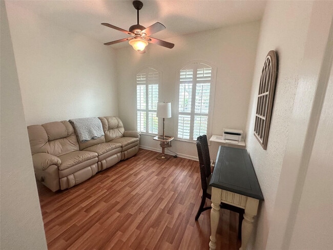 Building Photo - 6028 Santa Margarito Dr