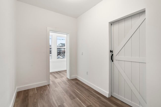 Building Photo - 45 66th St