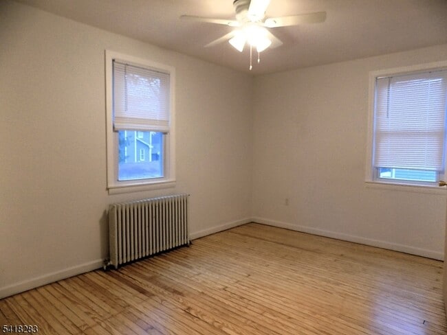 Building Photo - 18 Mandeville Ave