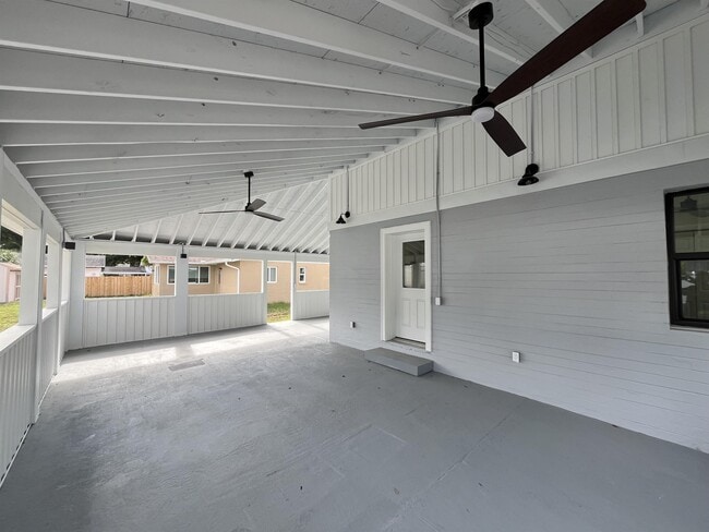 Building Photo - 119 Dixwood Ave