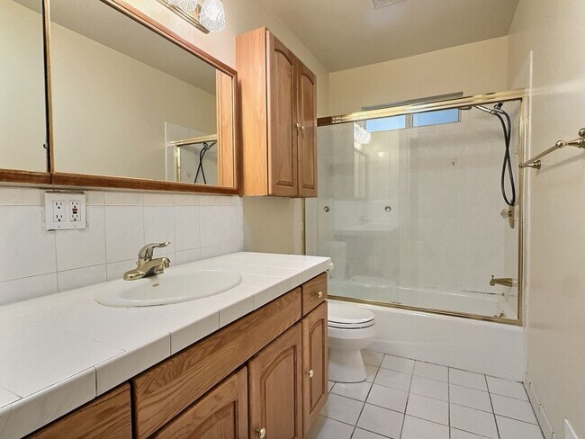 Building Photo - 3BD/2BA - Charming Home in Sunnyvale with Spacious Backyard