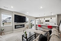 Building Photo - Townhouse in Shakopee
