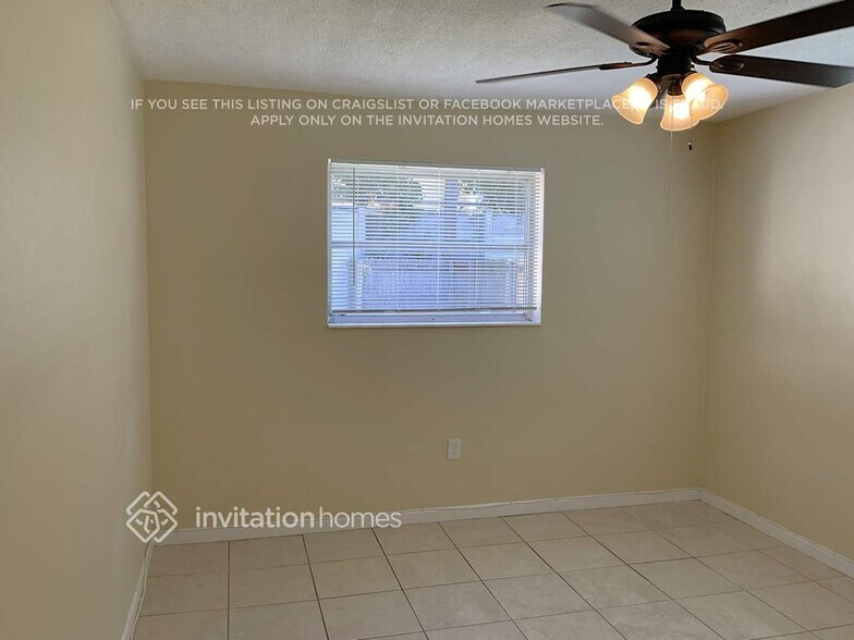 Building Photo - 2630 NW 83rd Ave