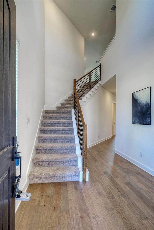 Building Photo - 245 Darley Oak Dr