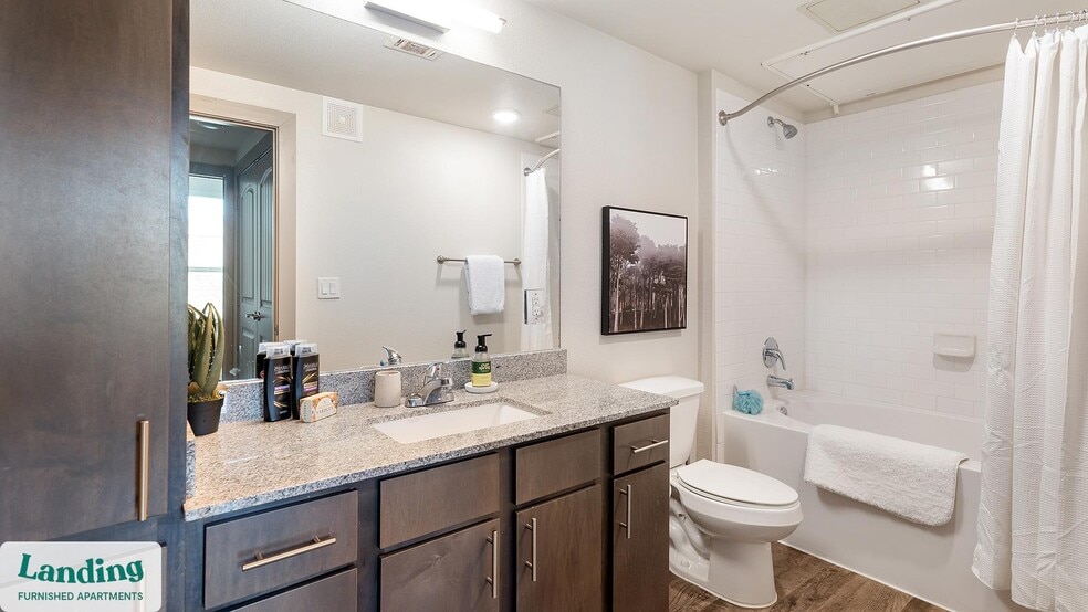 Building Photo - 12500 Shadowglen Trce