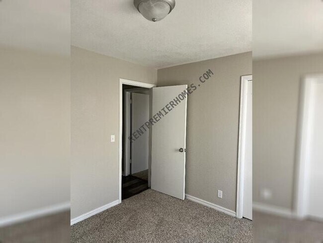 Building Photo - 701 NE 81st St