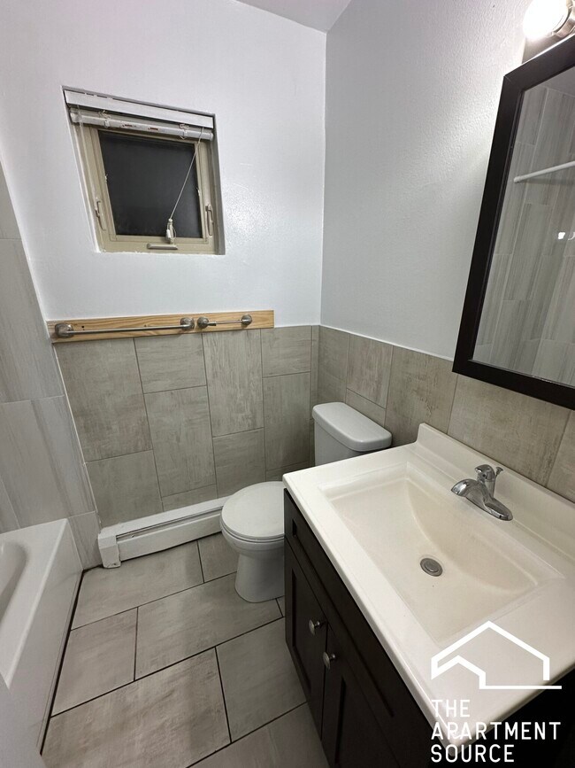 Building Photo - 8504 Waukegan Rd