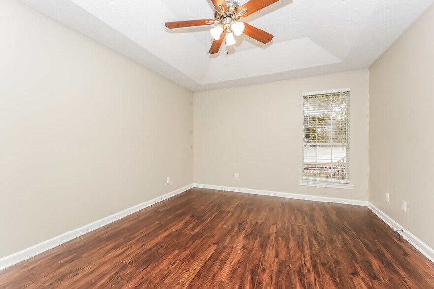 Building Photo - 319 Cypress Glen Dr