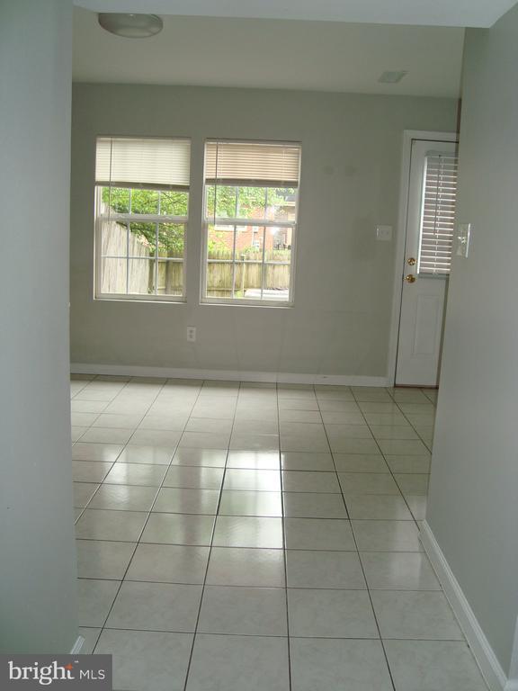 Building Photo - 1807 Arwell Ct