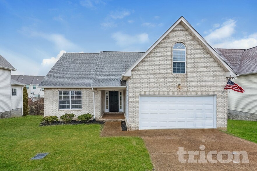 Primary Photo - 1889 Olive Cir