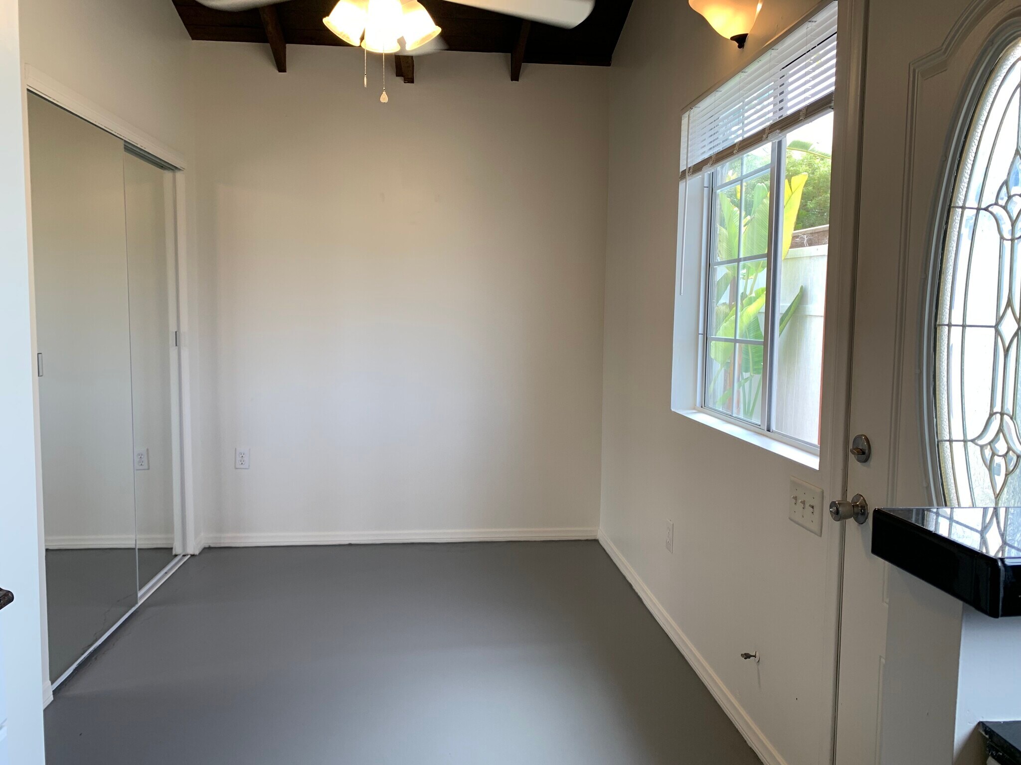 Building Photo - 2347 Pio Pico Dr