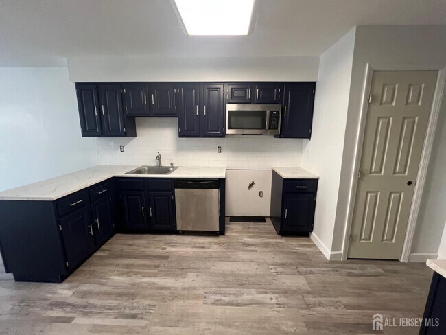 Primary Photo - 127 Aspen Dr