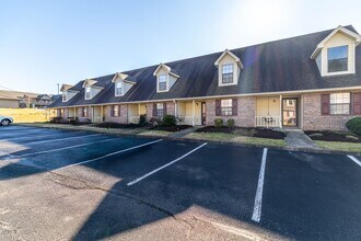 Building Photo - 928 Chip Cove Ln