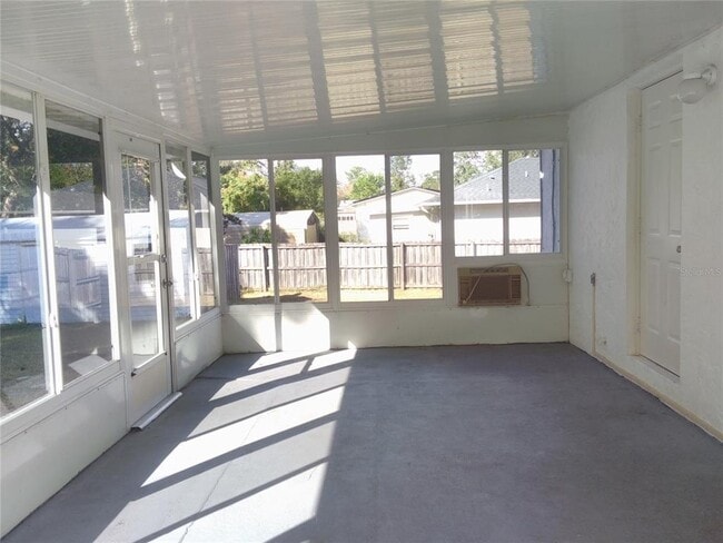 Building Photo - 330 Chestnut Ave