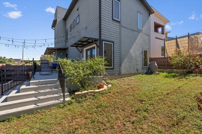 Building Photo - Incredible 3-Bedroom Home in the Agave Neighborhood of East Austin