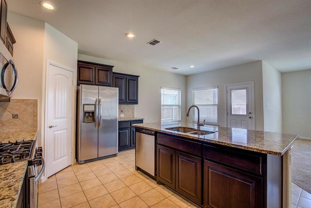 Building Photo - 9133 Edenberry Ln