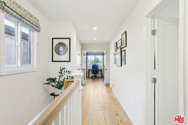 Building Photo - 665 Washington Blvd