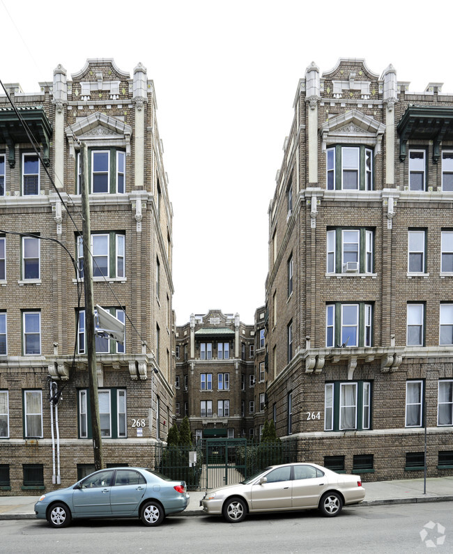 Building Photo - Belvedere Court