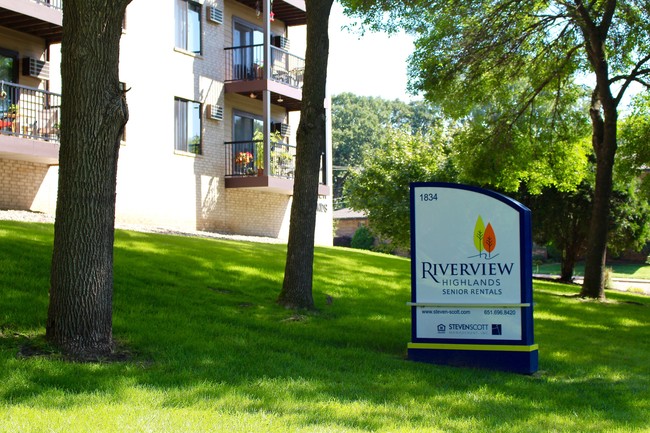 Building Photo - Riverview Highlands