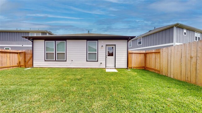 Building Photo - 23511 Autumn Harvester Dr