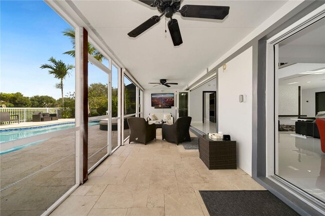 Building Photo - 11839 Highland Pl