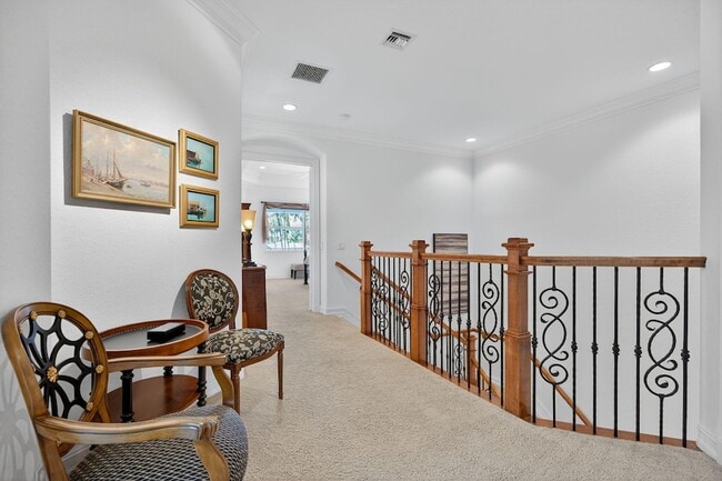 Building Photo - 1000 US-1