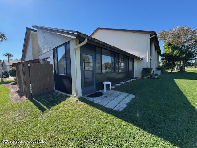 Building Photo - 2270 Golf Isle Dr