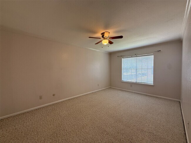 Building Photo - 2250 Bering Dr