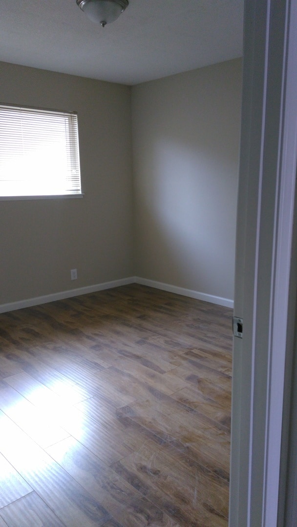Building Photo - 2 Bed and 1 Bath San Jose - Closed to Cupertino Downtown and Schools