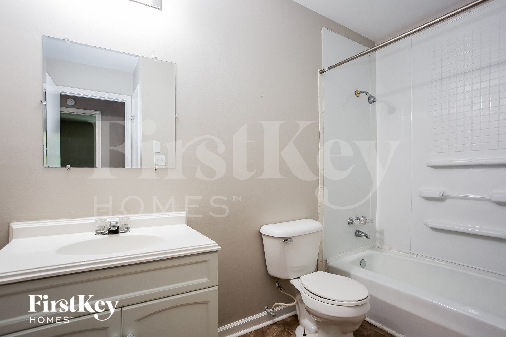 Building Photo - 4438 Windsor Rd