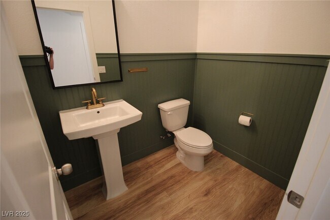 Building Photo - 8085 Skye Roar Ct