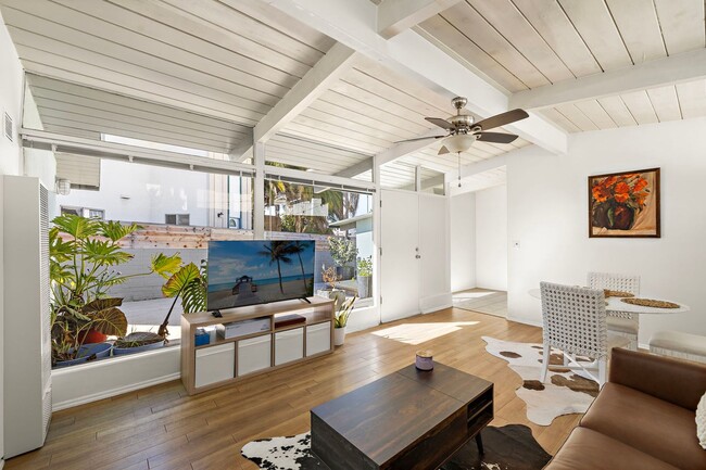 Building Photo - 139 W Canada