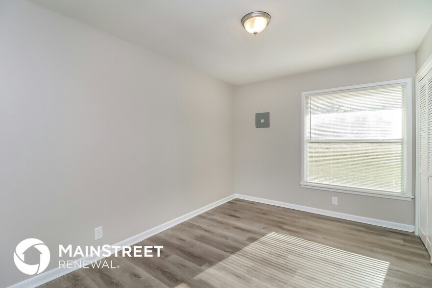 Building Photo - 3961 W Spurgeon St