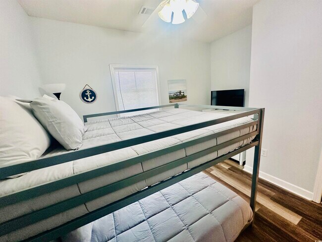 Building Photo - 505 Wickham Dr