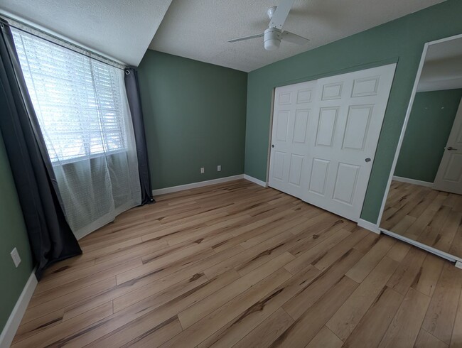 Building Photo - 2 bedroom, 2 Bathroom The Cliffs at North ...